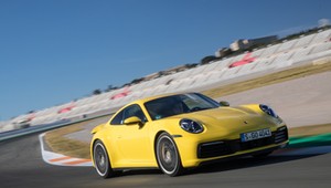 Jak jeździ nowe Porsche 911 Carrera 4S?