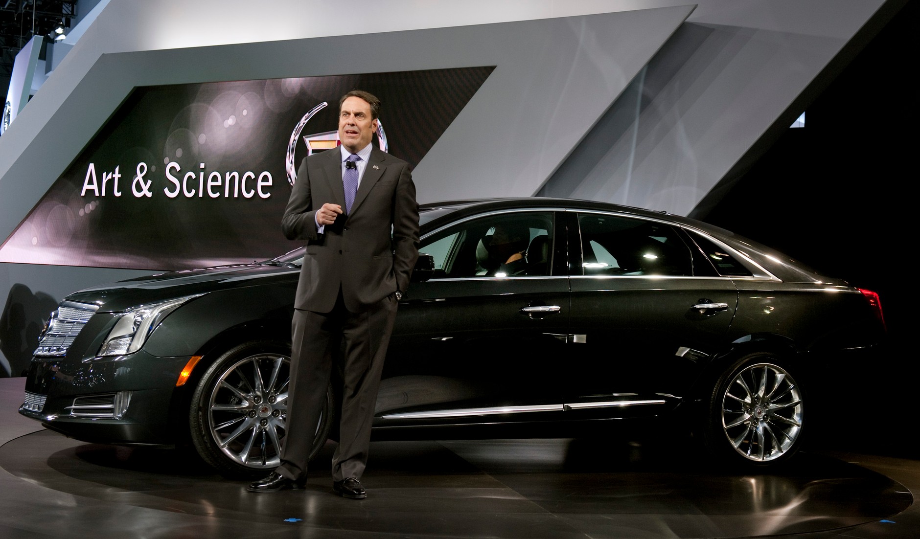 Cadillac XTS: większy niż CTS