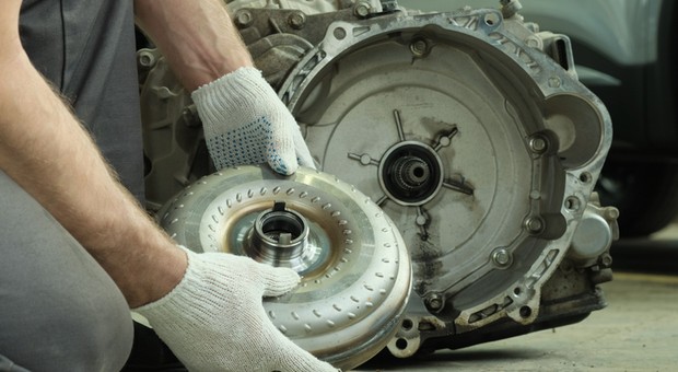 Omijaj je szerokim łukiem. Te samochody używane psują się najbardziej. Mechanik wybrał 15