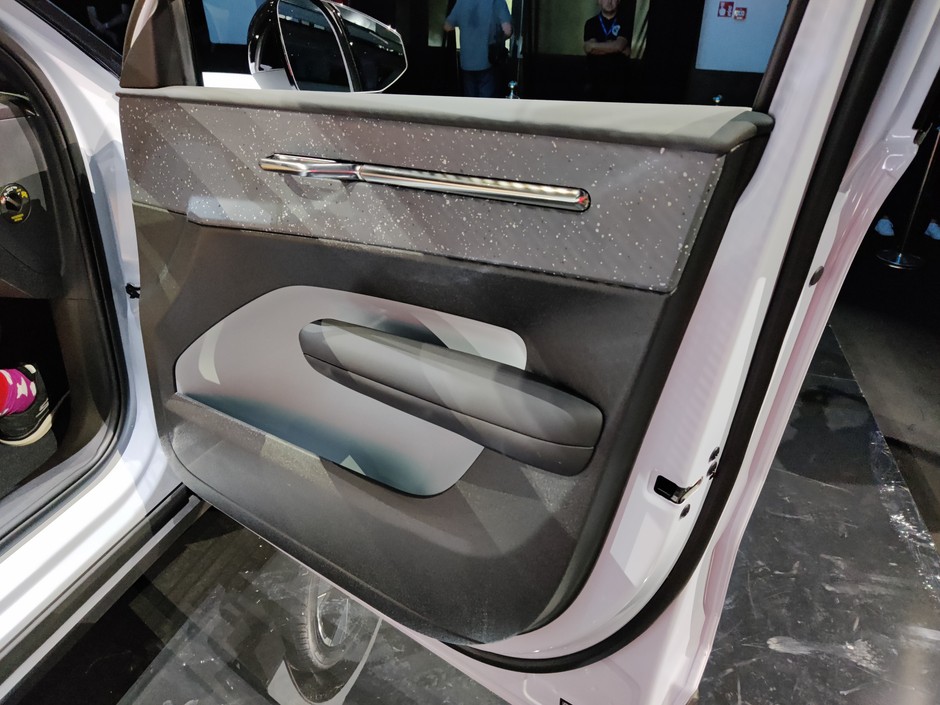 Volvo EX30