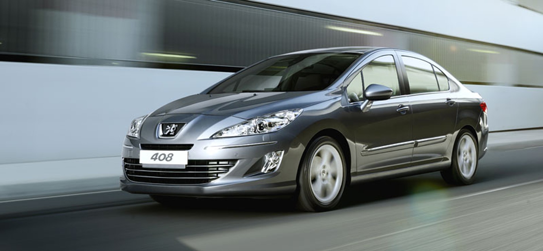 Peugeot 408: premiera w Pekinie, dla Europy w Genewie