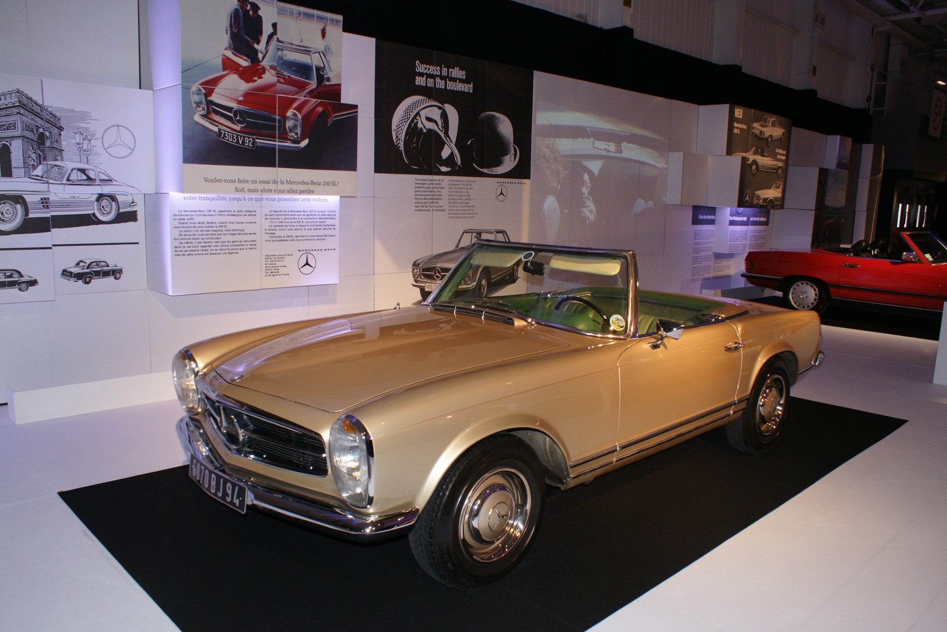 Klasyki i ich reklamy na salonie w Paryżu