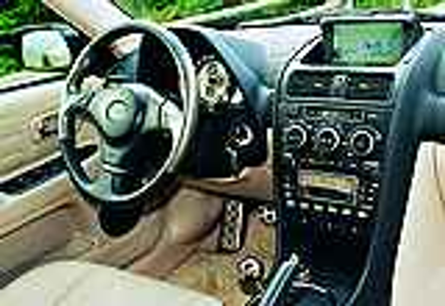 Mały, mocny, lexusowy