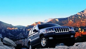 Jeep Grand Cherokee Laredo, Mercedes ML, Mitsubishi Pajero, Land Rover Discovery - Błotnista zabawa