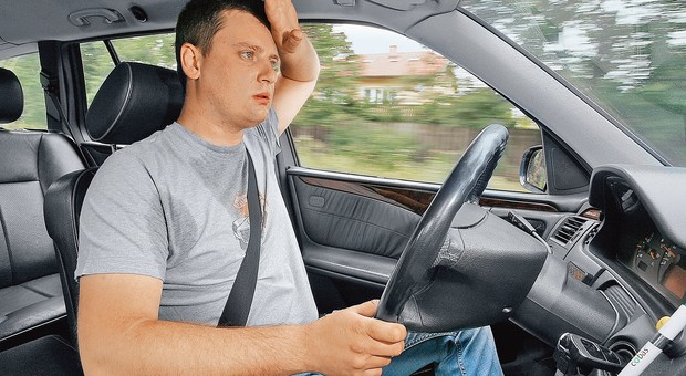 Upał w aucie – jak szybko wnętrze samochodu zmieni się w piekarnik?
