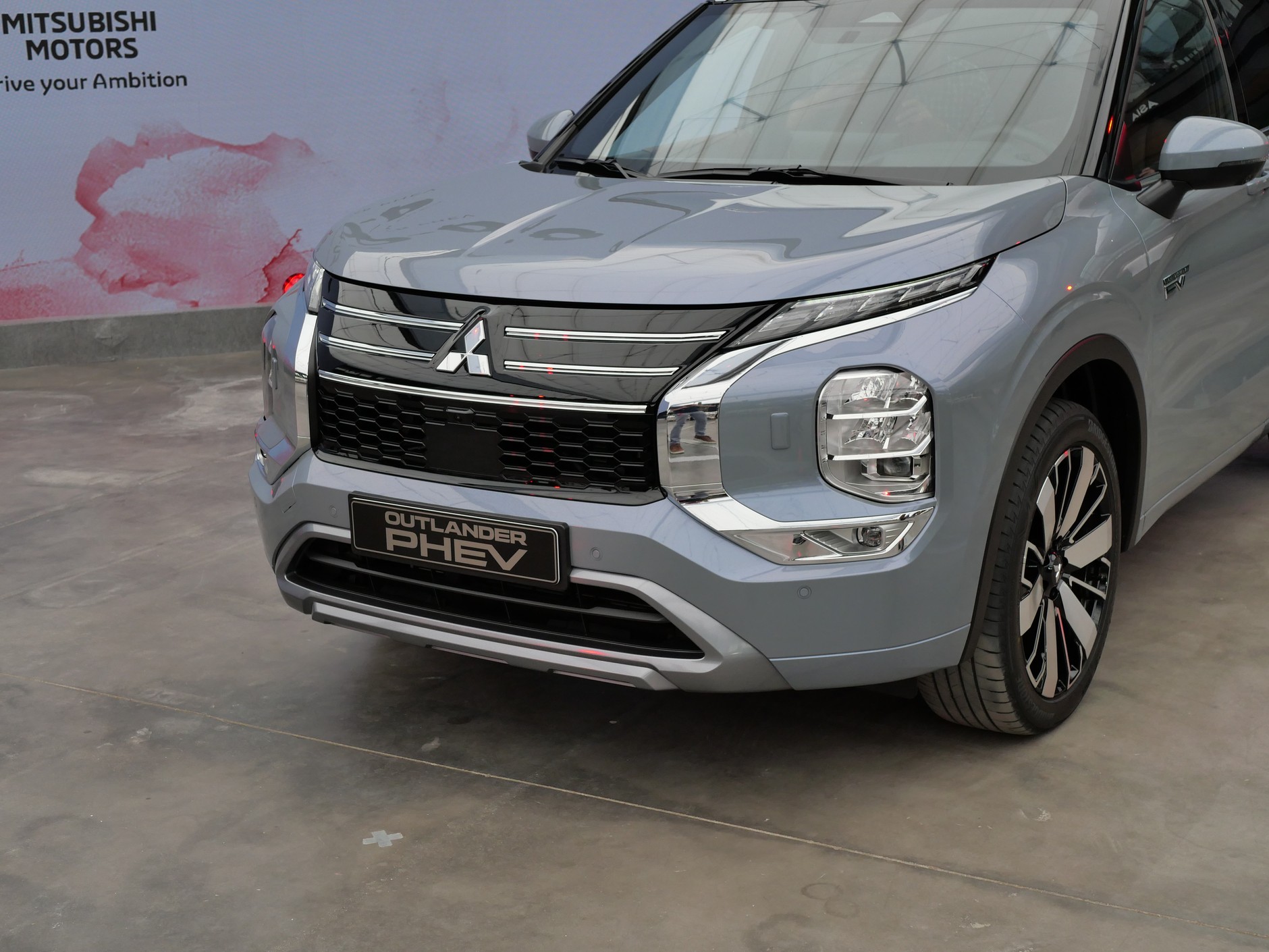 Mitsubishi Outlander PHEV