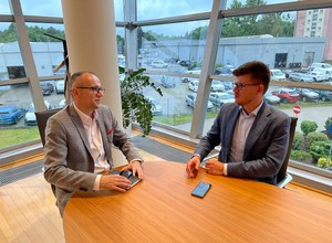 Czy sprzedawanie aut elektrycznych w Polsce to trudne zadanie? Pytamy prezesa Volkswagen Group Polska