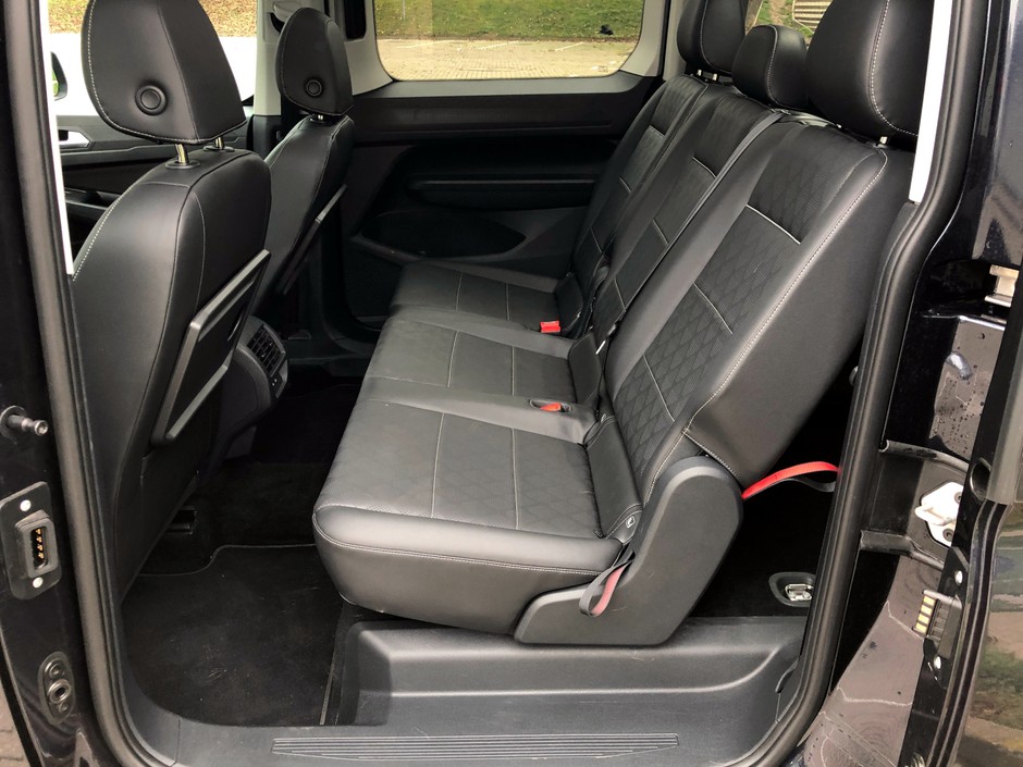 Ford Grand Tourneo Connect 1.5 Ecoboost Titanium