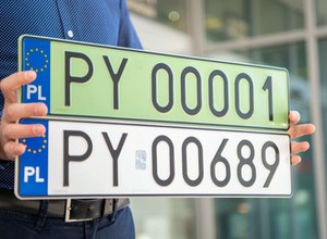 Nowe "PYrowe" tablice rejestracyjne w Poznaniu