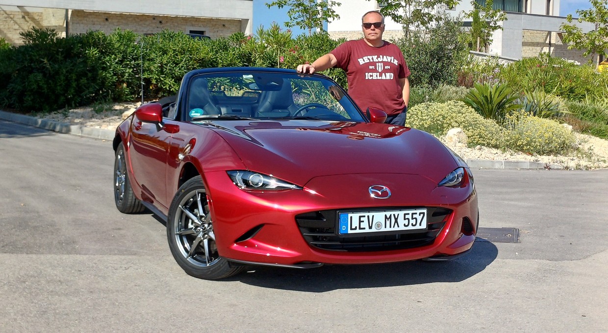 Mazda MX-5 po liftingu ma inny silnik, zmieniony wygląd i niższą cenę. Już nią jeździłem