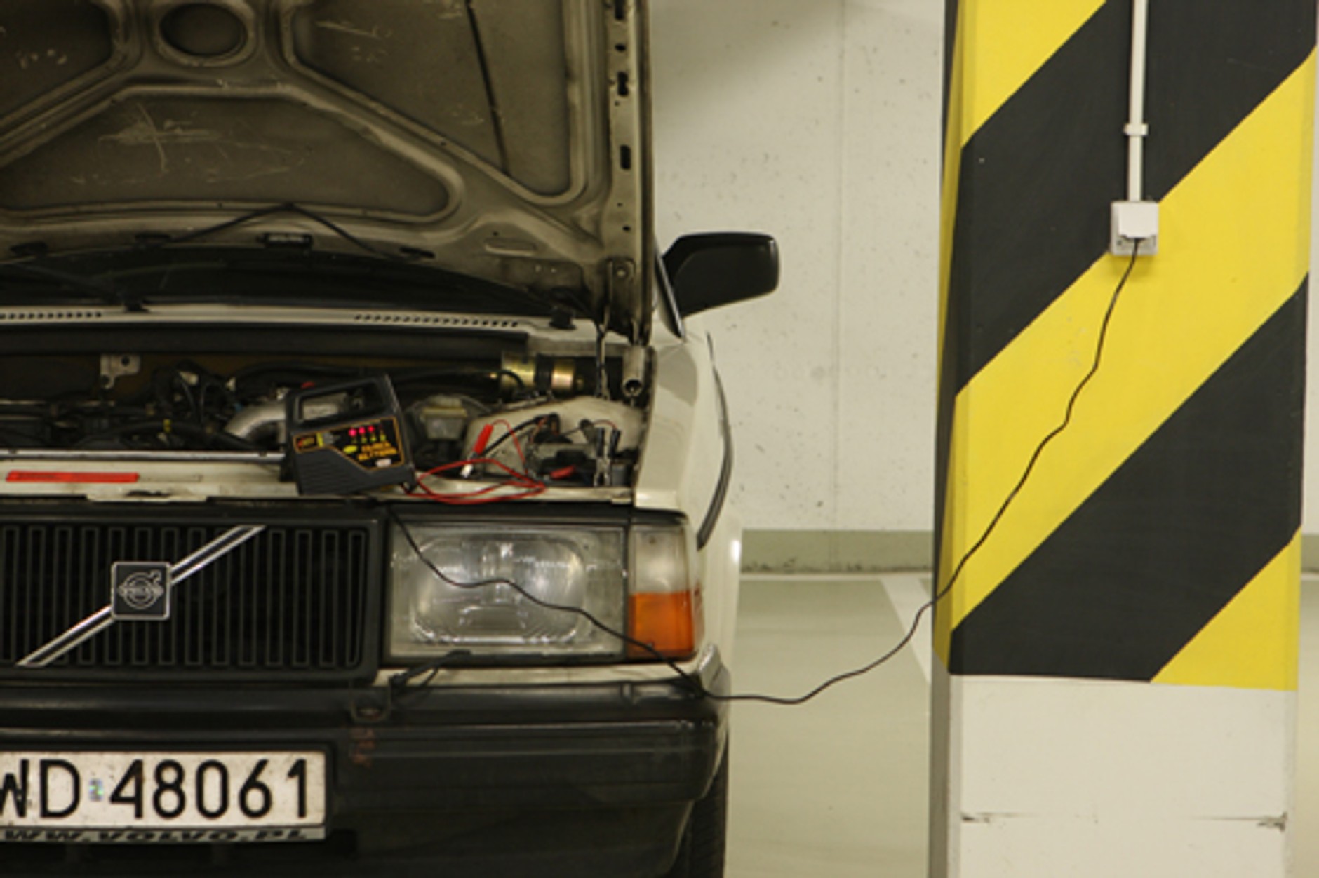 Jak ładować akumulator? Czyli uwaga nie zrób wybuchu!