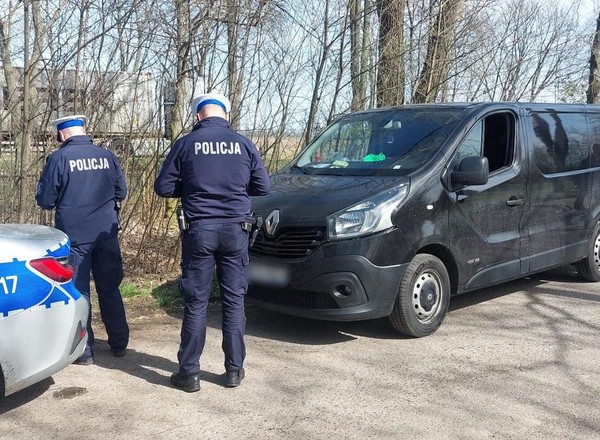 Powodem zatrzymania był uszkodzony zderzak. Kierowcy grozi 10 lat więzienia