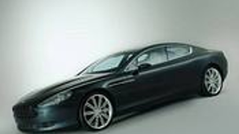 Aston Martin Rapide jednak się pojawi