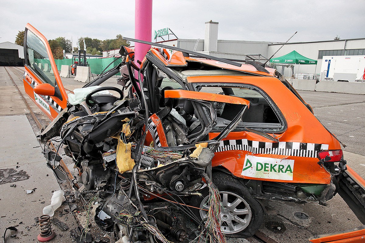 Peugeot 406 Kombi w teście zderzeniowym