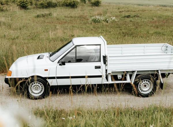 Polacy odnaleźli i sprowadzili fabrycznie nowego Poloneza Trucka z Cypru