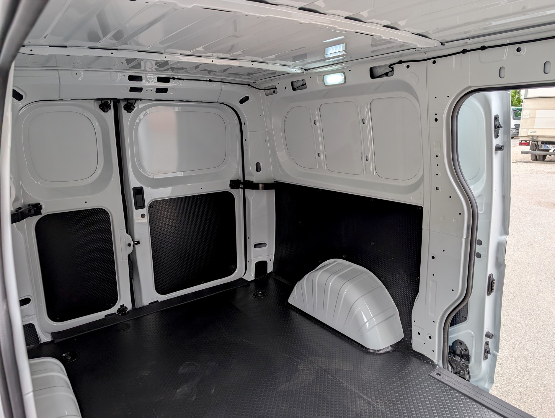 Maxus e-Deliver 5 Furgon L1H1