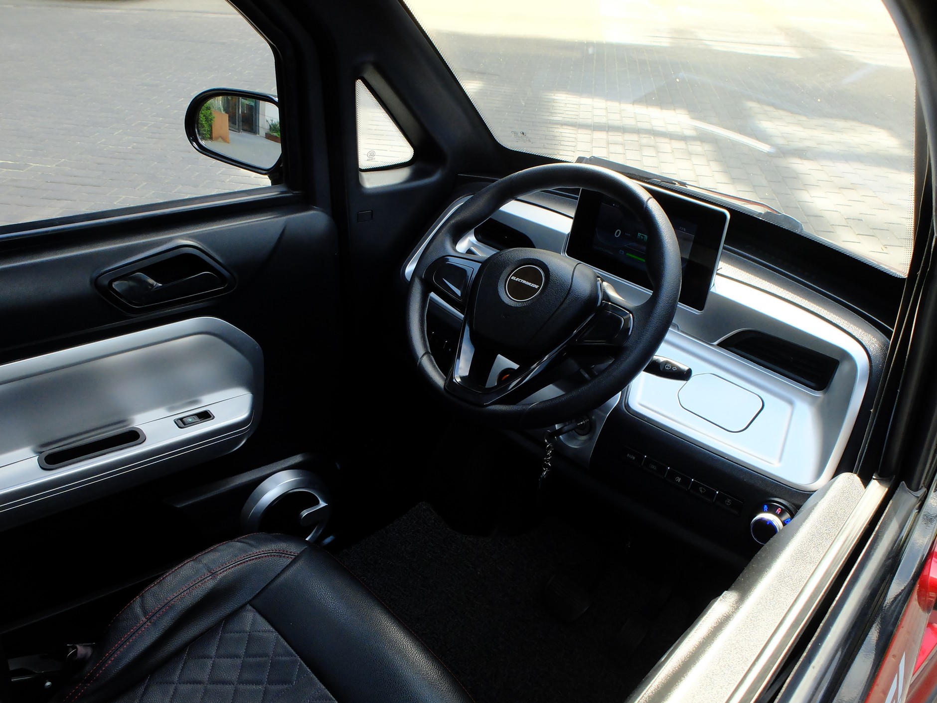 Electroride Futuri 4