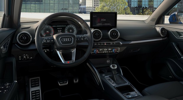 Audi Q2 zyska na cyfrowej funkcjonalności. Na zmiany trzeba jednak jeszcze trochę poczekać