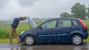 Znasz się na autach? Jeśli tak, to po tych objawach poznasz, co się zepsuło. Quiz nie tylko dla mechaników