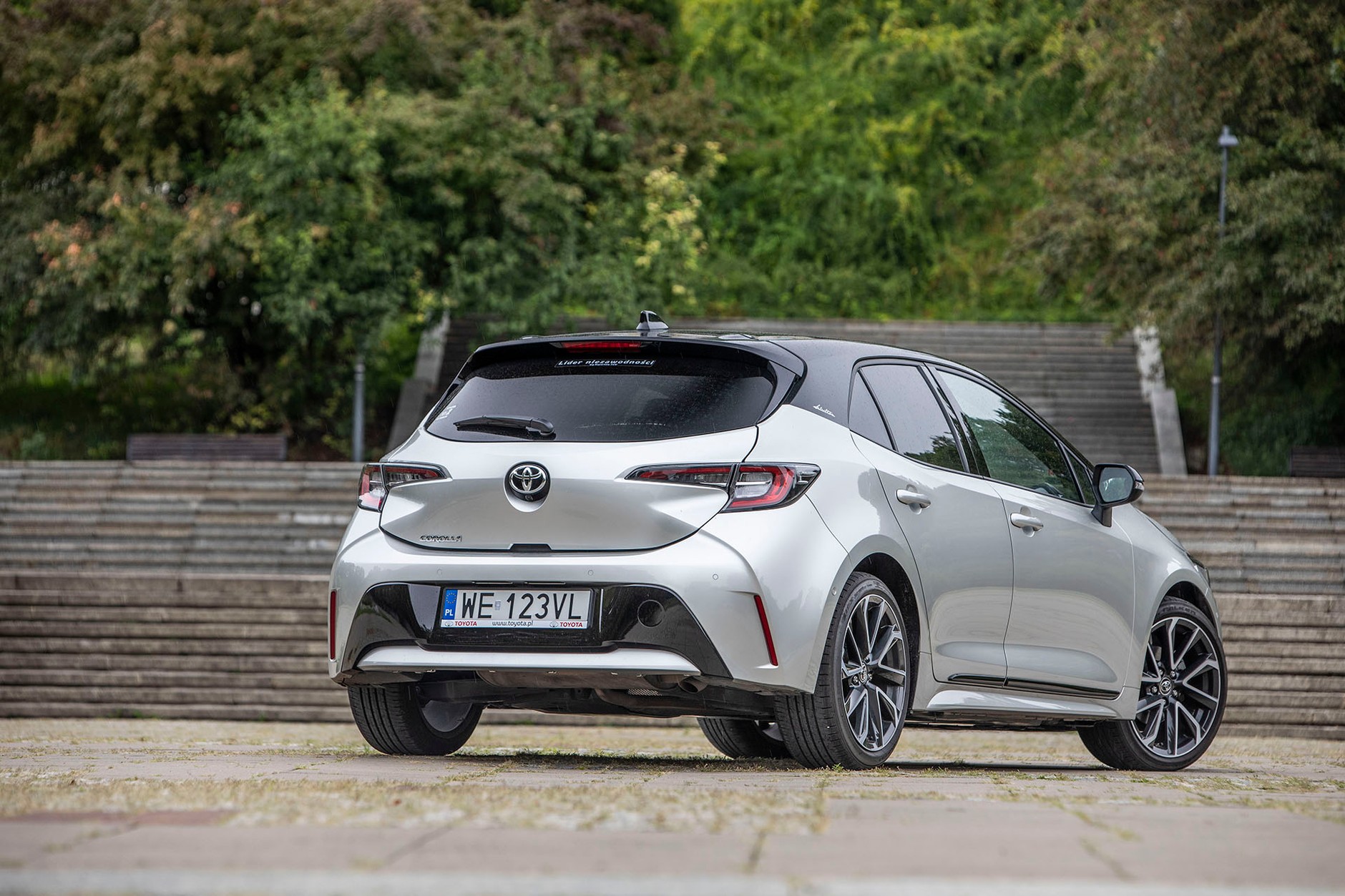 Toyota Corolla 1.2 Turbo - czy to dobra alternatywa dla hybrydy?
