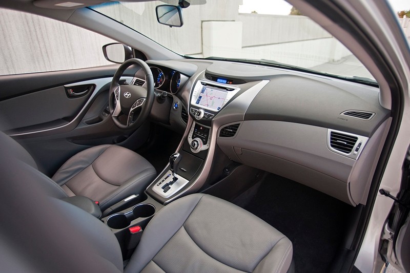 Hyundai Elantra jest piękny, tylko i aż