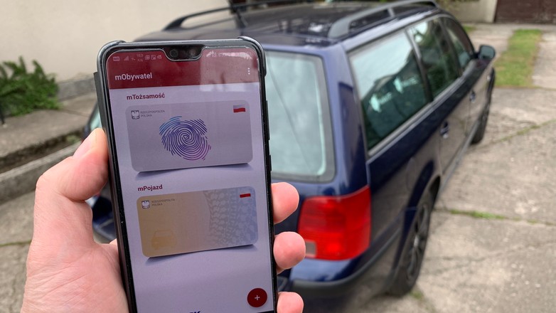 Aplikacja mObywatel wraz z nową usługą mPojazd
