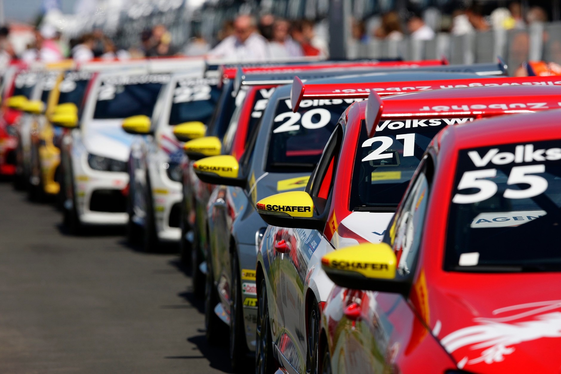 VW Scirocco R Cup: Gładysz siódmy, Litwin wyeliminowany