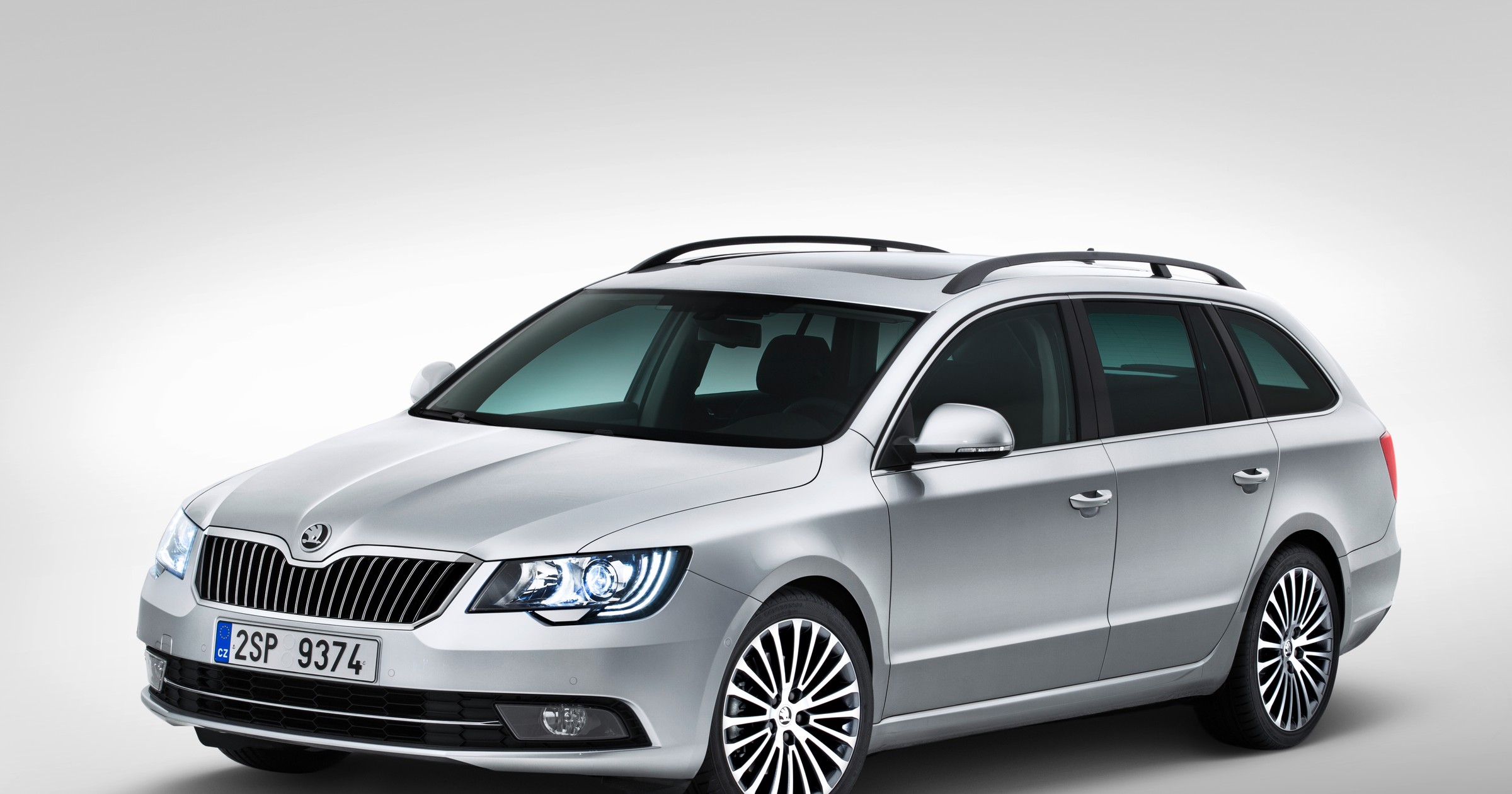 Skoda Superb Combi FL 2013