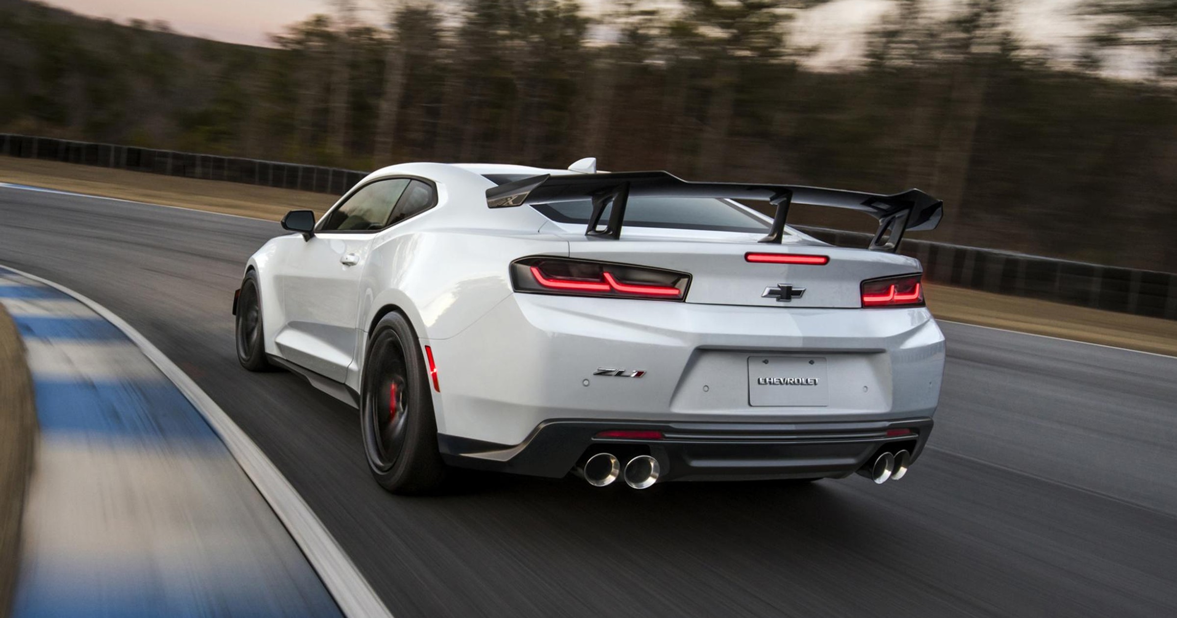 Nowy Camaro ZL1 1LE - jeszcze groźniejsze i szybsze
