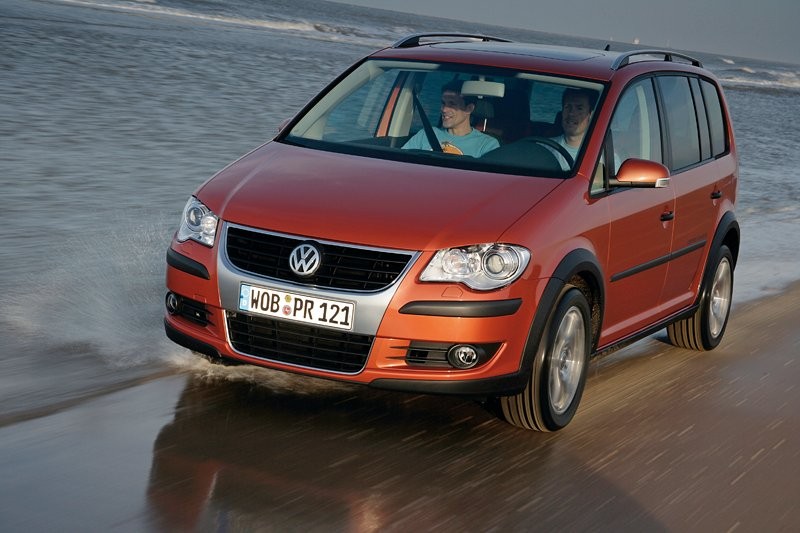 Volkswagen CrossTouran – jeszcze więcej plastiku