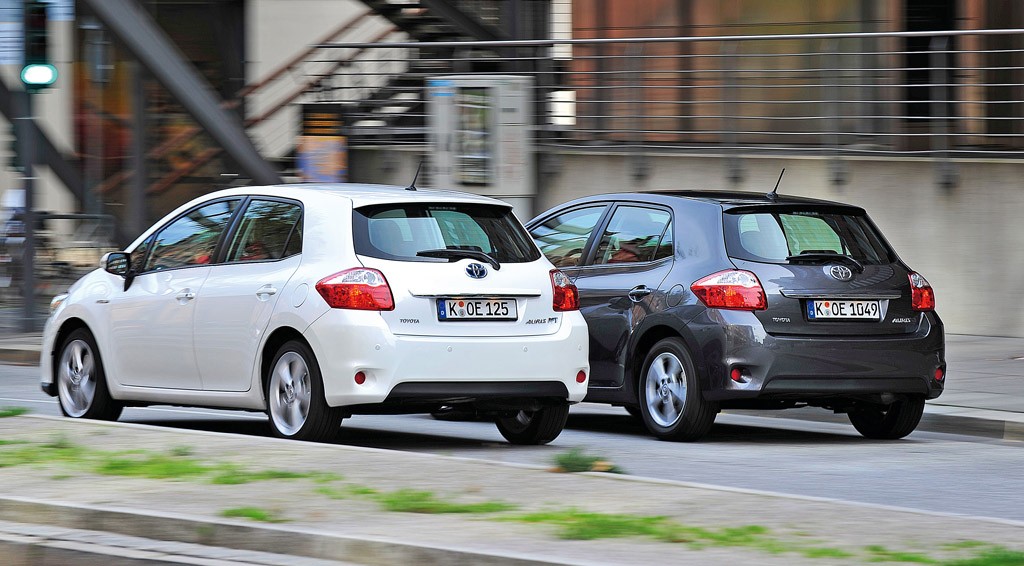 Auris 1.8 HSD kontra Auris 2.0 D-4D: diesel kontra hybryda, dwie drogi do niskiego spalania