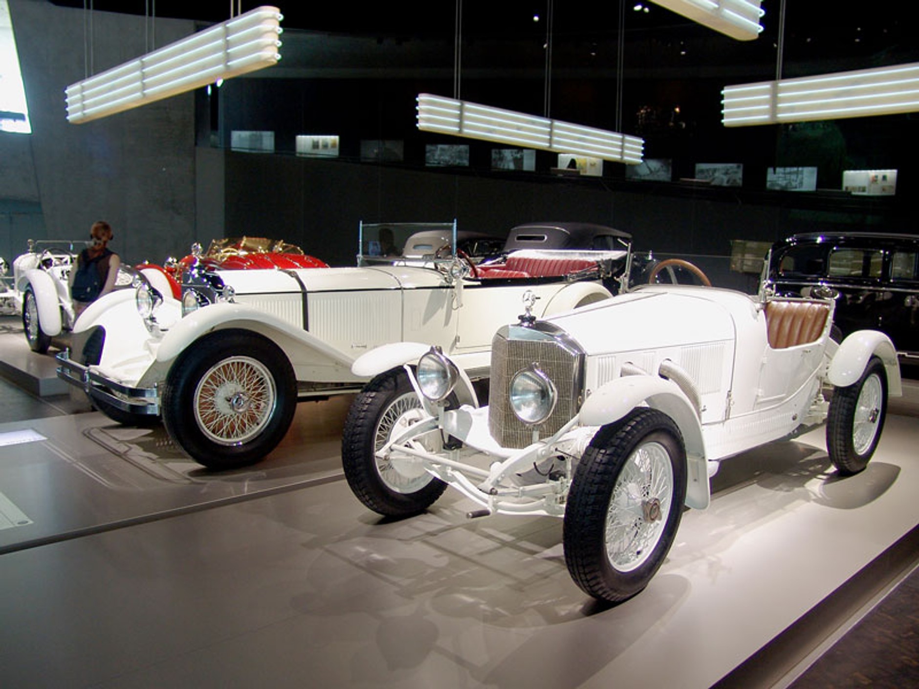 Mercedes-Benz Muzeum: 120 lat historii na 9 piętrach - 1. część (galeria)