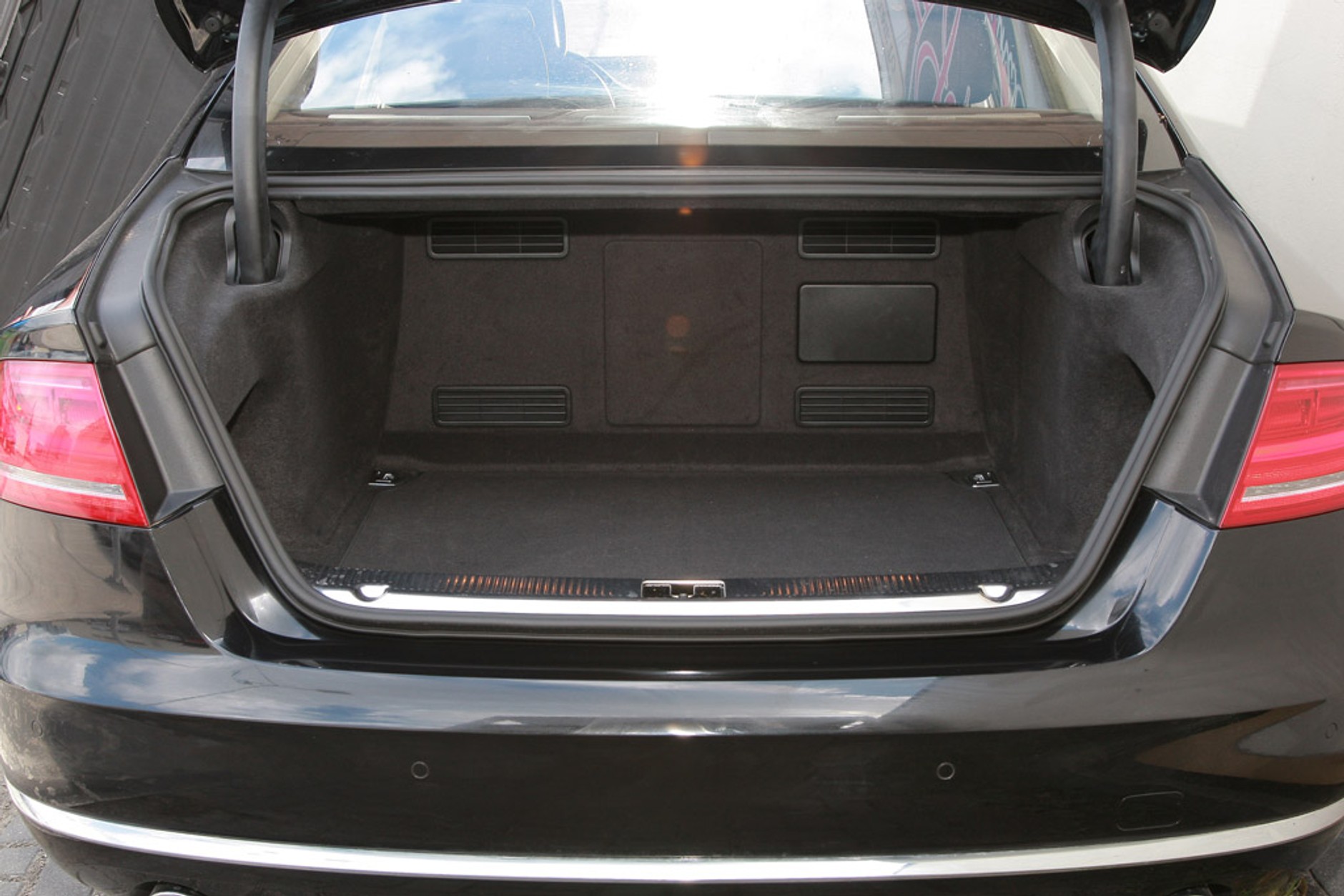 Audi A8 L: limuzyna która zaskakuje