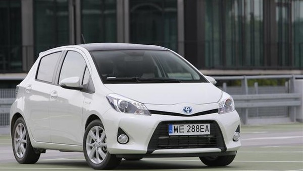 Toyota Yaris Hybrid - Najtańsza Hybryda (TEST)