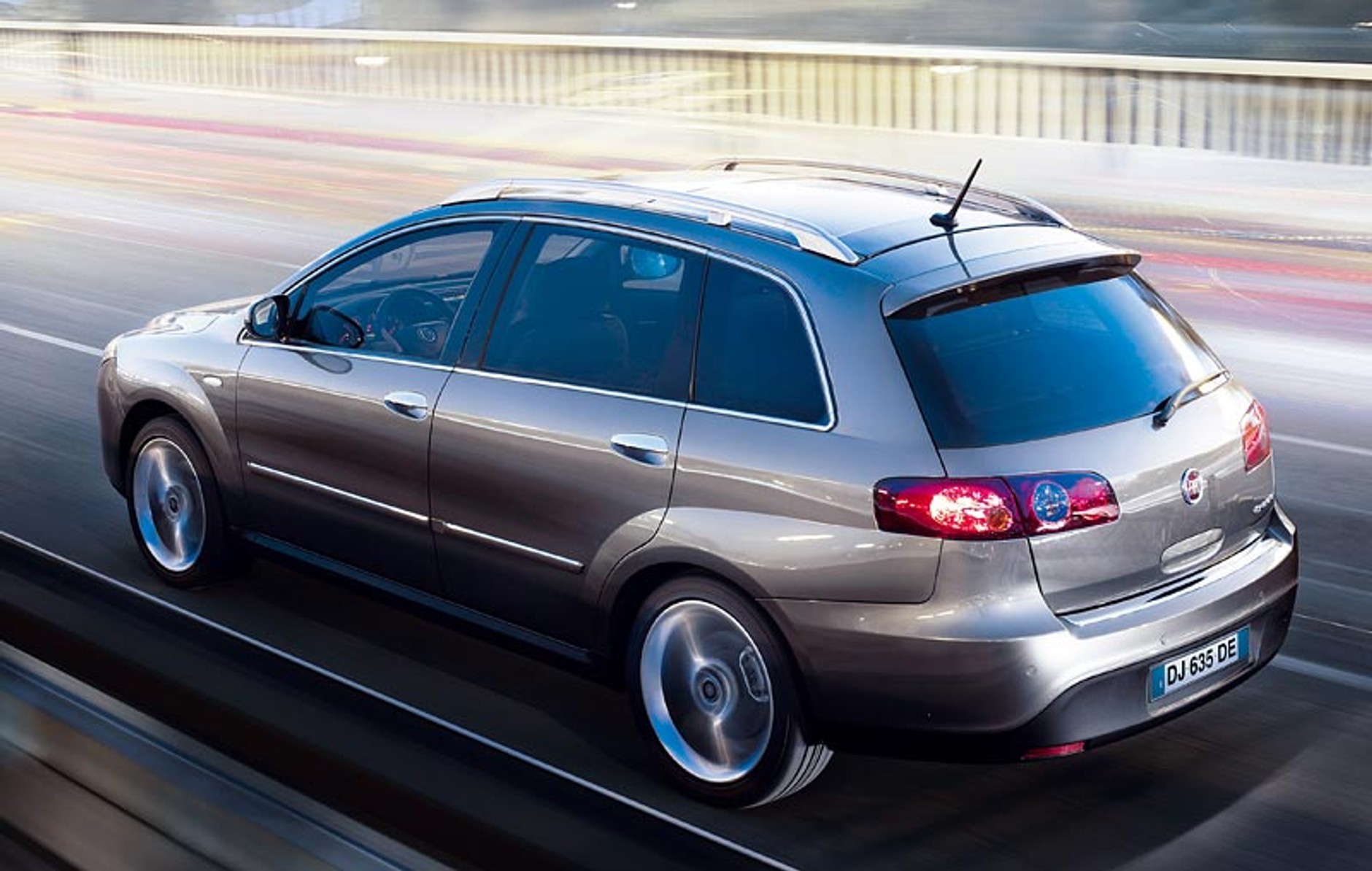 Nowy Fiat Croma - rodzinna elegancja we włoskim stylu