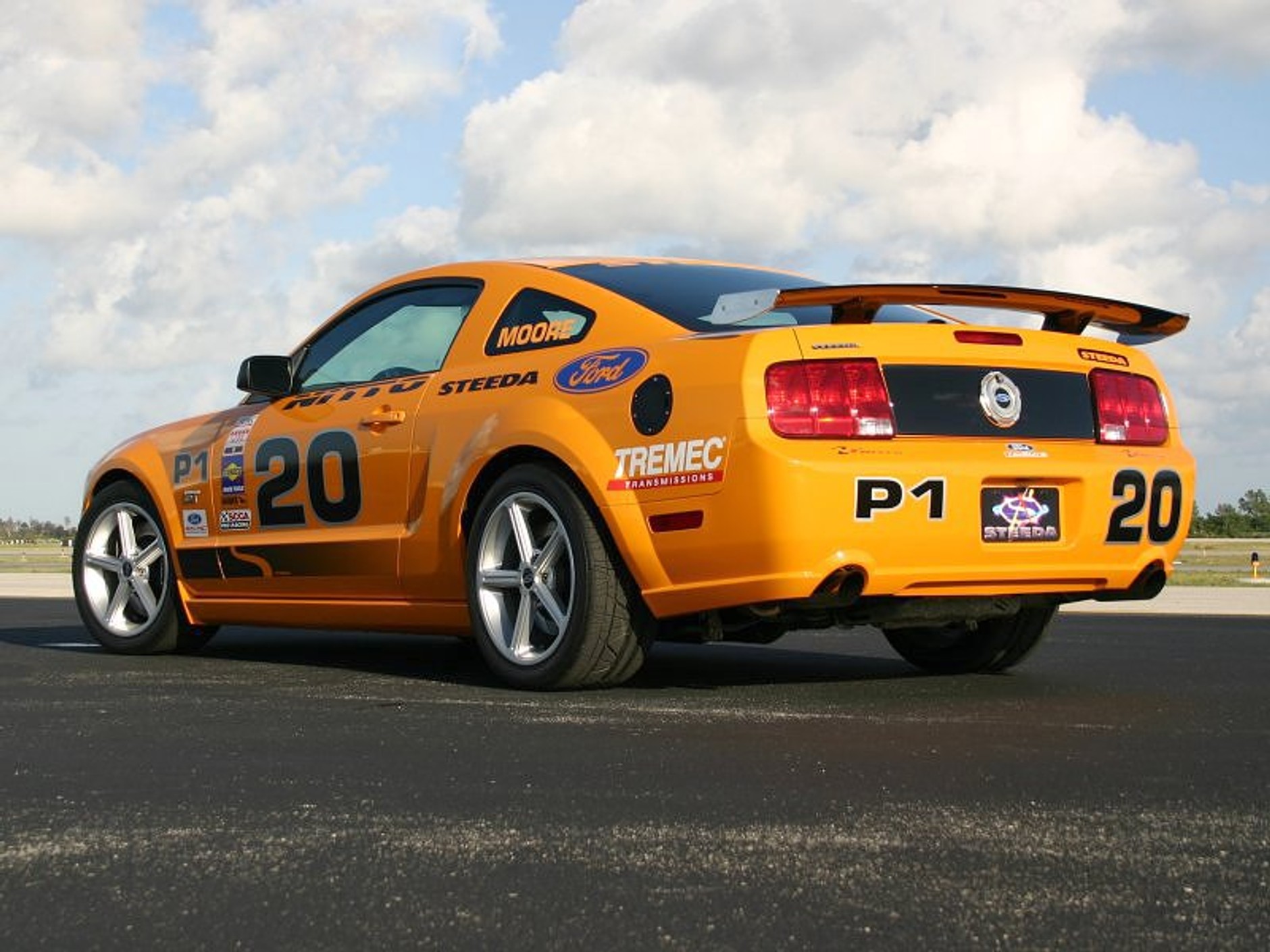 Steeda Q335 Club Racer: trochę inny Mustang