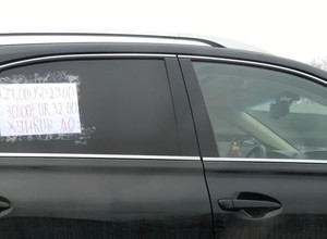 "Mobilny kantor" oferuje waluty z auta. Czy to powrót cinkciarzy?