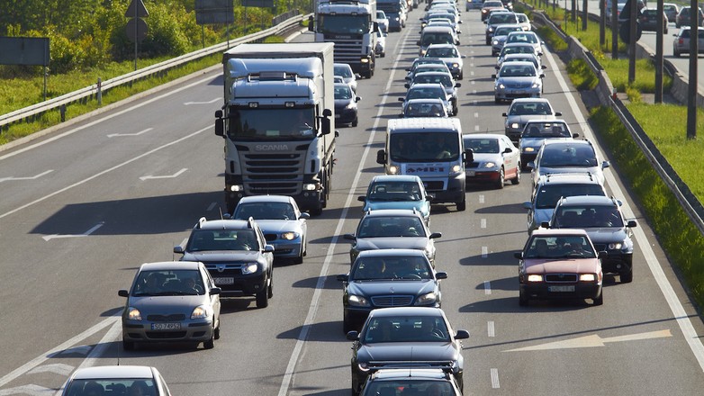 Blokowanie pasa 
na zwężeniu drogi