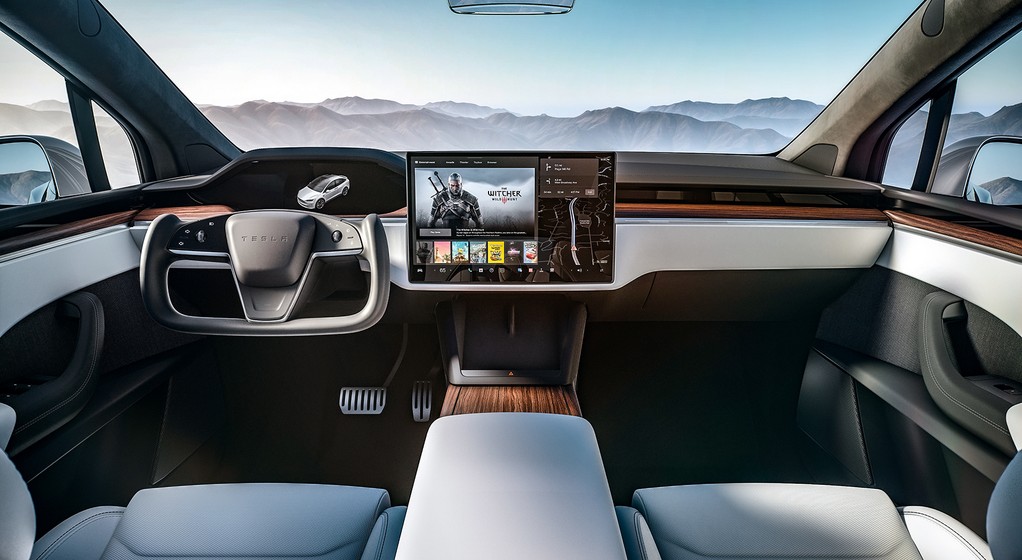 Tesla Model X Plaid (2022)