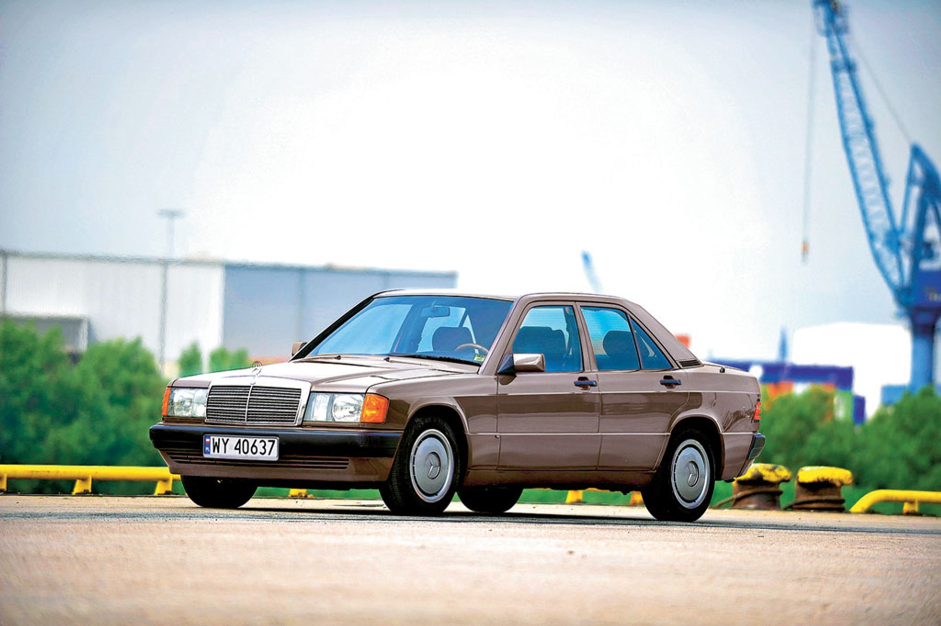 Mercedes 190 2.0/1991 r. - Cena 3900 zł