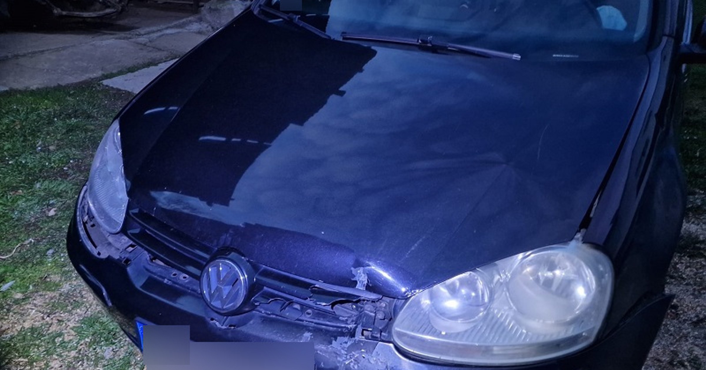 Auto było charakterystycznie uszkodzone – nie było wątpliwości, że policjanci właśnie jego szukali