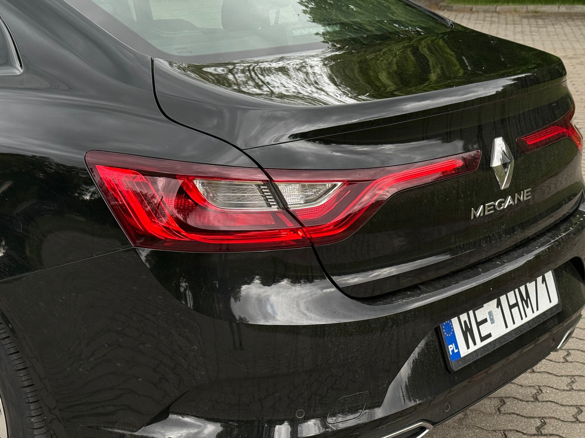 Renault Megane Grand Coupe Blue dCi 115 EDC