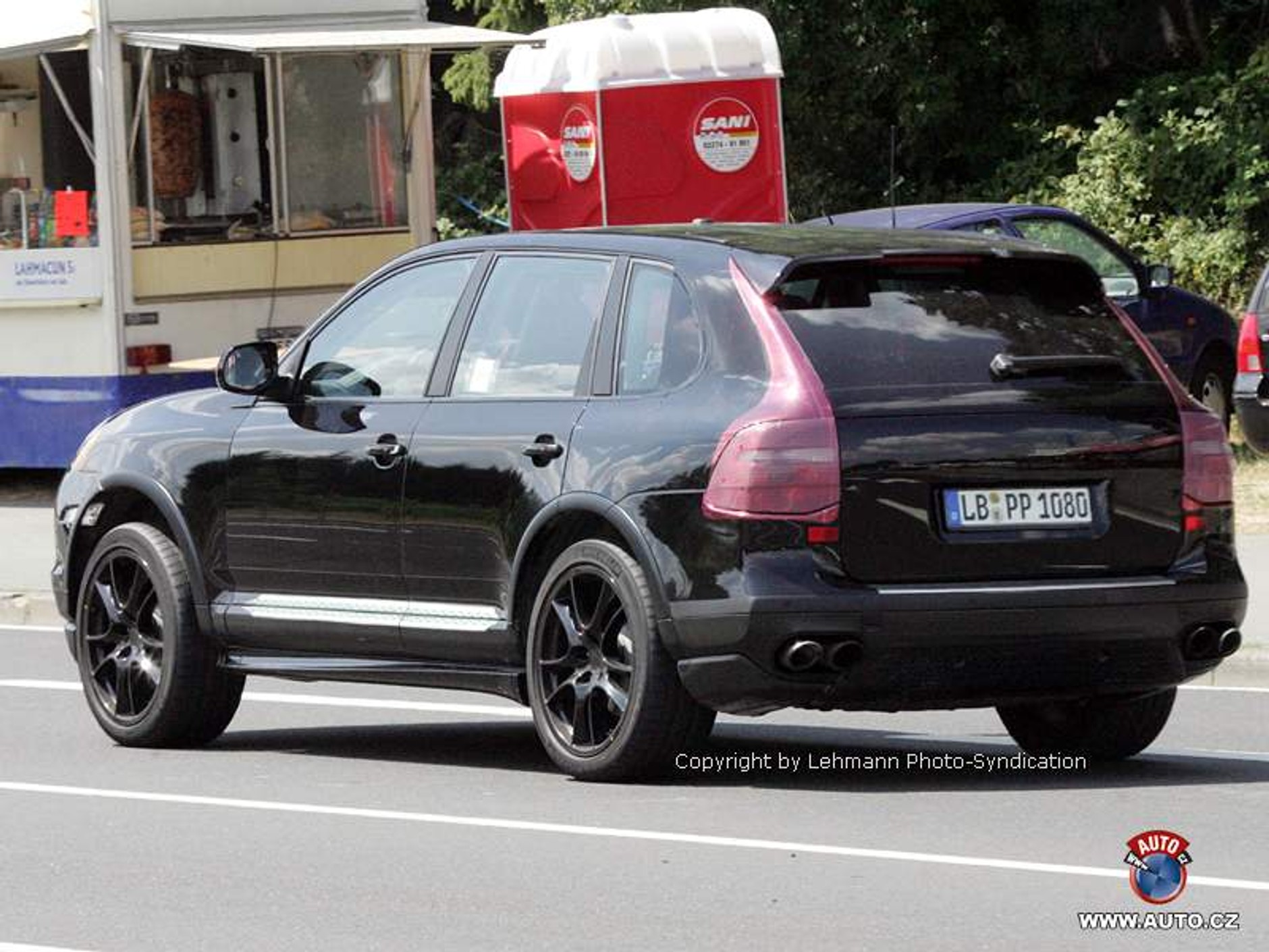 Zdjęcia szpiegowskie: Porsche Cayenne (face lifting)