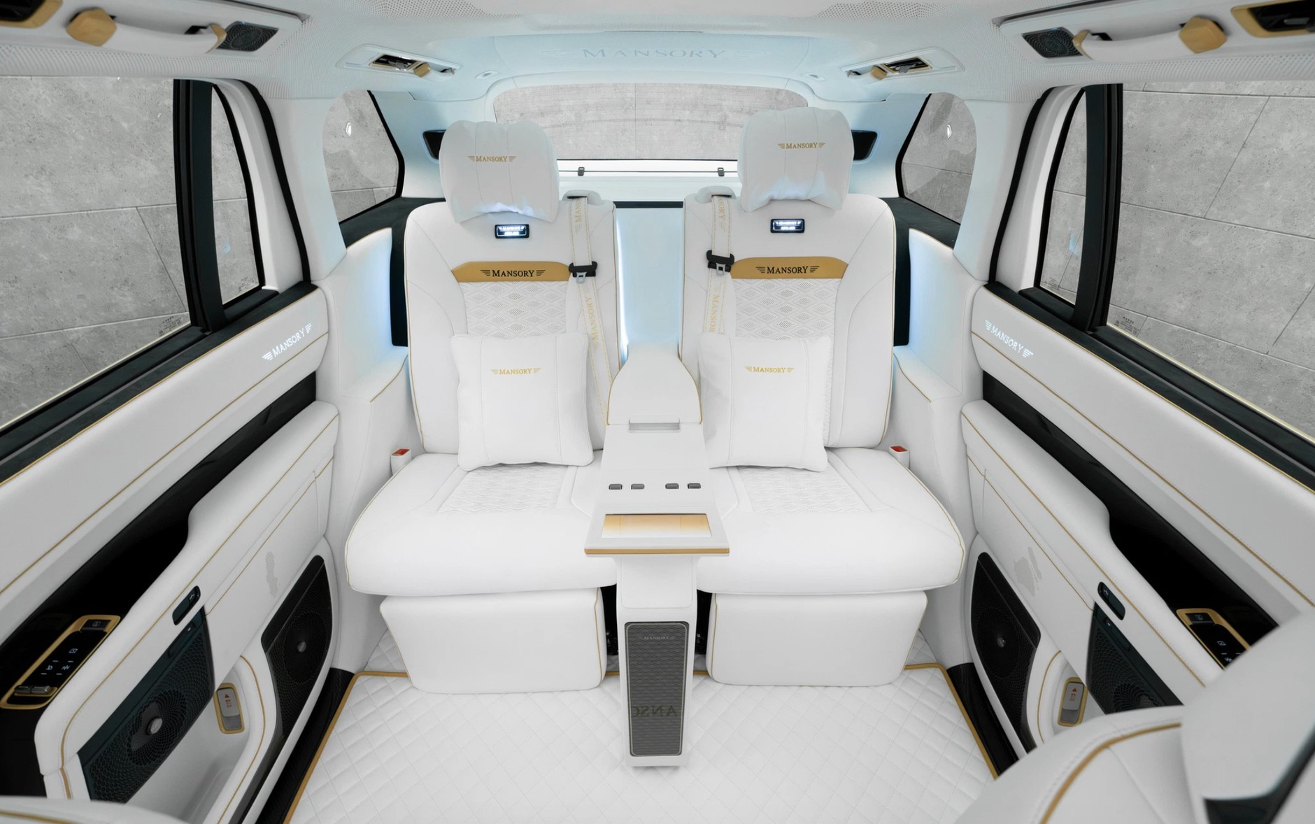 Zeekr 9X po tuniungu Mansory