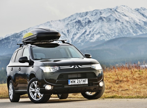 Mitsubishi Outlander z nartami w prezencie