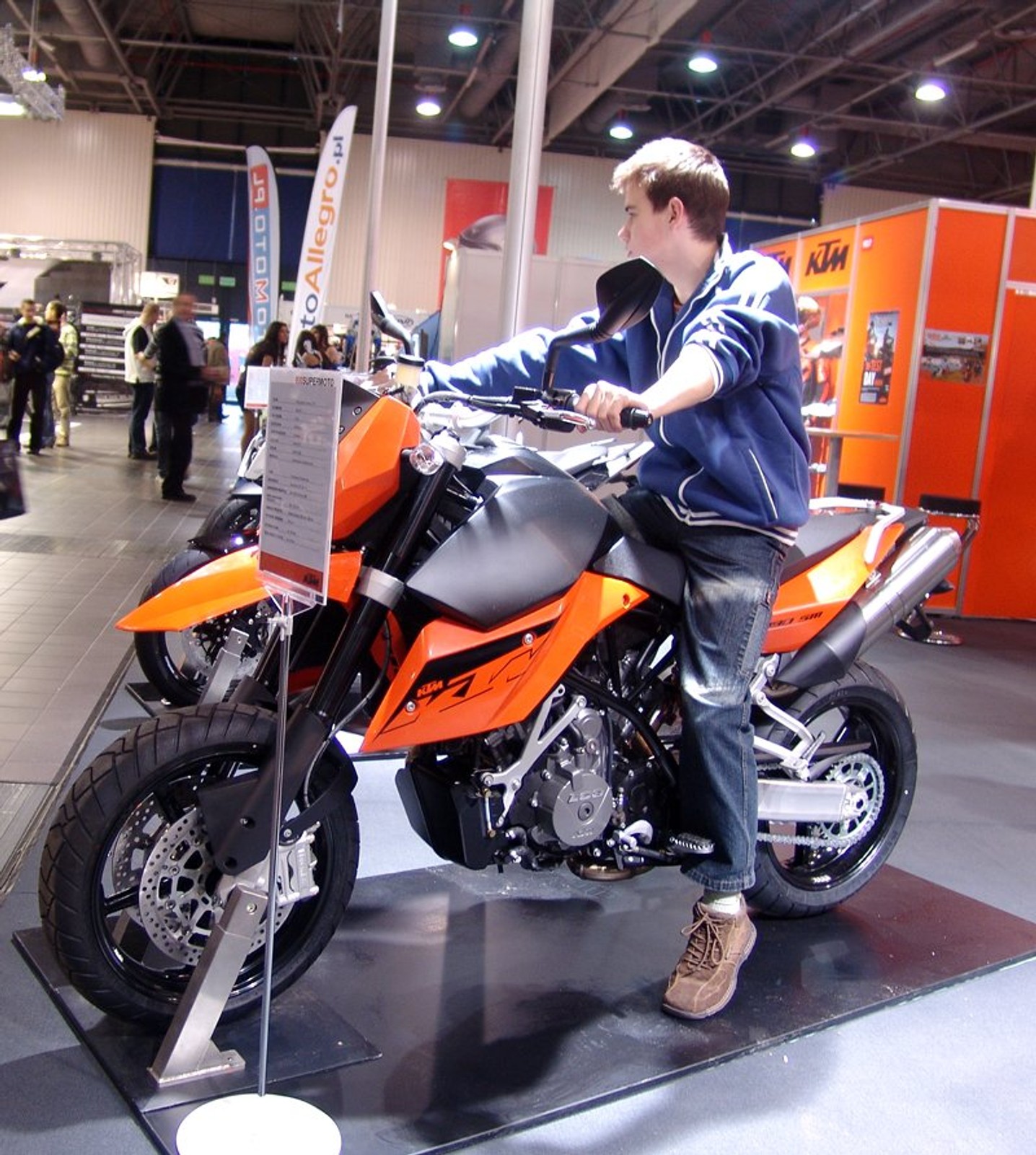 MOTOCYKL EXPO 2008: fotogaleria