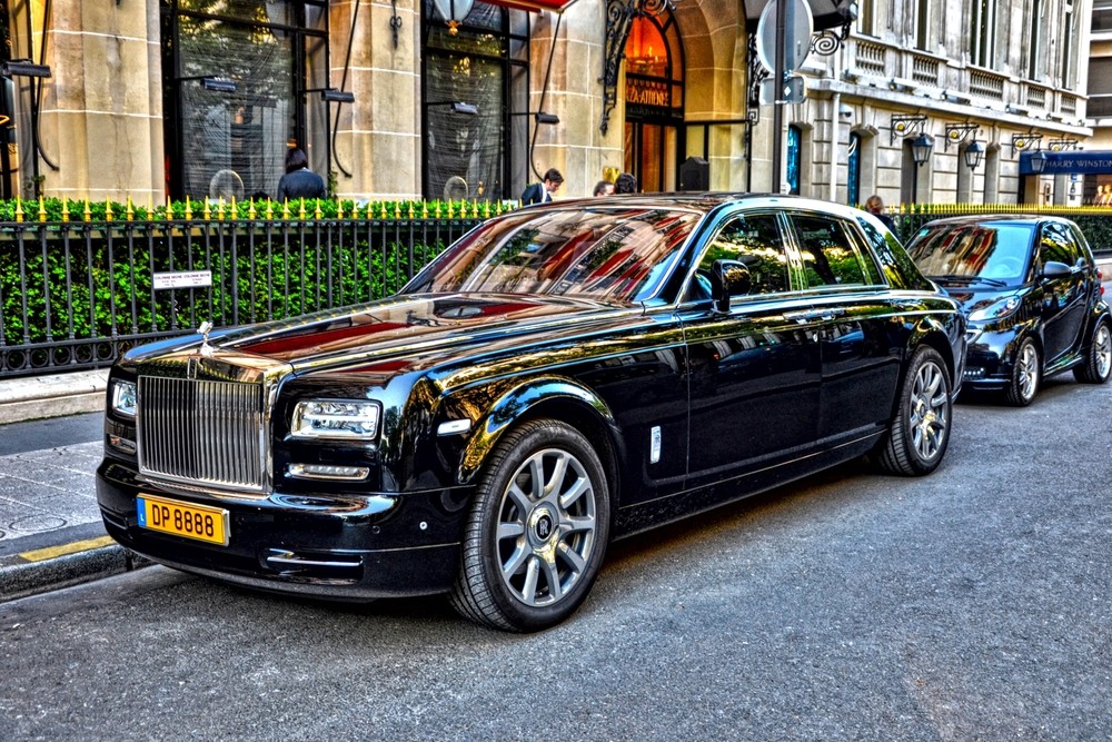 Rolls Royce Phantom: silnik V12 do tego modelu to jednostka z BMW serii 7.
