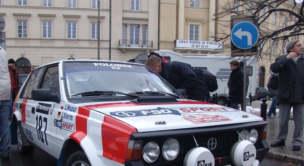 Rajd Monte-Carlo Historique 2011: wystartowali z Warszawy, pokonają 4100 km