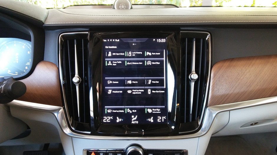 Volvo S90