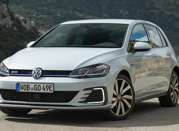 Volkswagen Golf GTE - dynamiczny kompakt